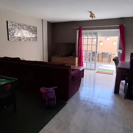 Prázdninový dům Ideal For Families-children's Play Area, Terrace, Bbq, Wifi *