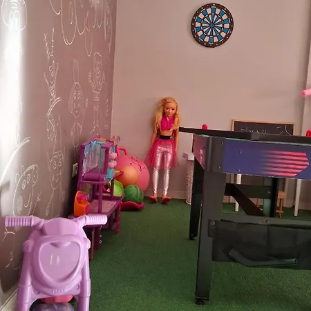 Ideal For Families-children's Play Area, Terrace, Bbq, Wifi 산이시드로