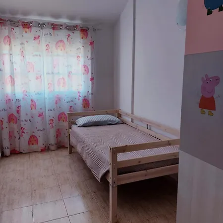 Ideal For Families-children's Play Area, Terrace, Bbq, Wifi 산이시드로