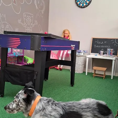 펜션 Ideal For Families-children's Play Area, Terrace, Bbq, Wifi *